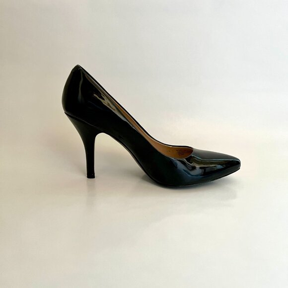 Arturo Chiang Avia Pumps - Black Smooth Patent - Picture 4 of 9